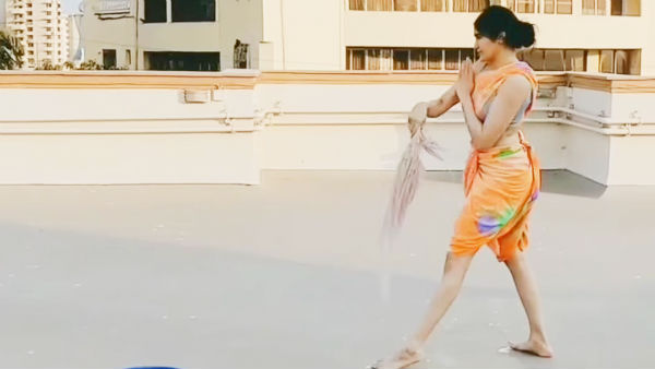 துவைத்த துணியில் சிலம்பம்