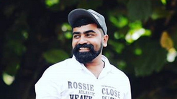 மயங்கி விழுந்தார் 