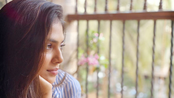 க்யூட் போஸ் 