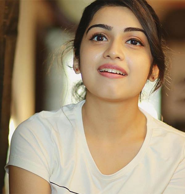 யார் இயக்குநர்