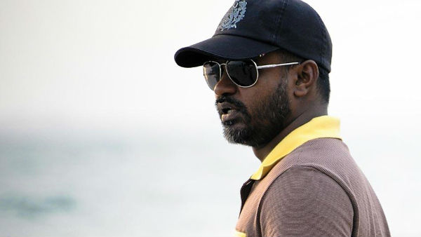 தனி அடையாளம் தனி அடையாளம்