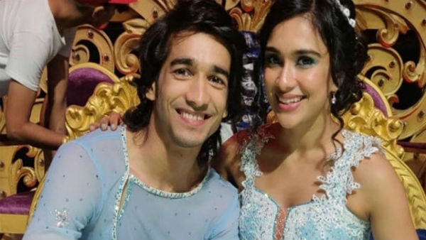 ஜன்னல் வழியாக 