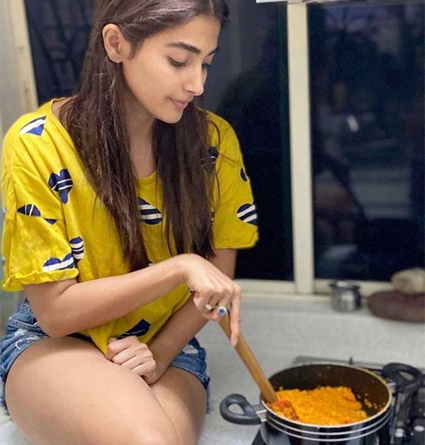 பூஜா தரிசனம் 