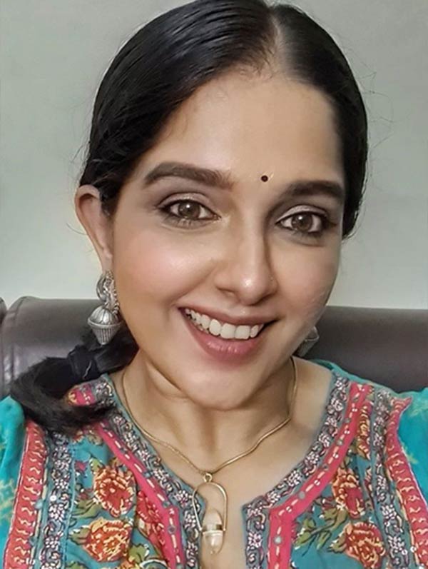 சரமாரியாகக் கேட்டேன் 