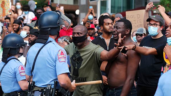 கண்டனங்கள் 