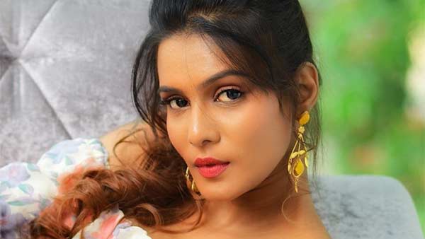 பிக்பாஸில் இருந்து வெளியேற்றப்பட்ட மீரா மிதுன் 