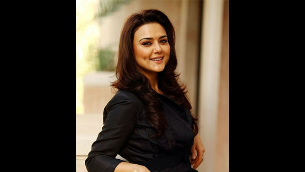 பிரபலங்கள் பாராட்டு பிரபலங்கள் பாராட்டு