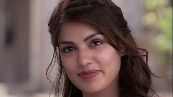 ரியா சக்கரவர்த்தி 