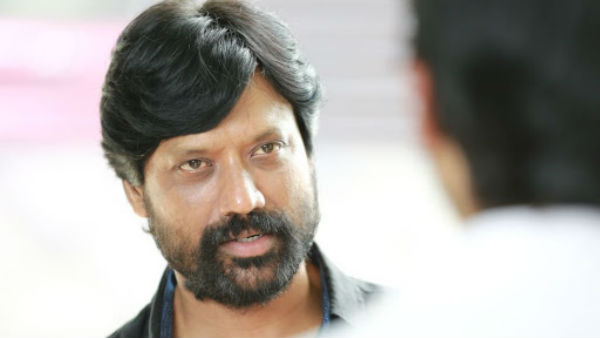 கடிதம் எழுதினார் 