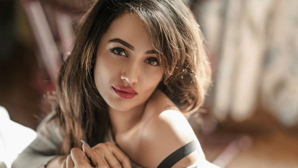 மும்பை ஹீரோயின்கள் 