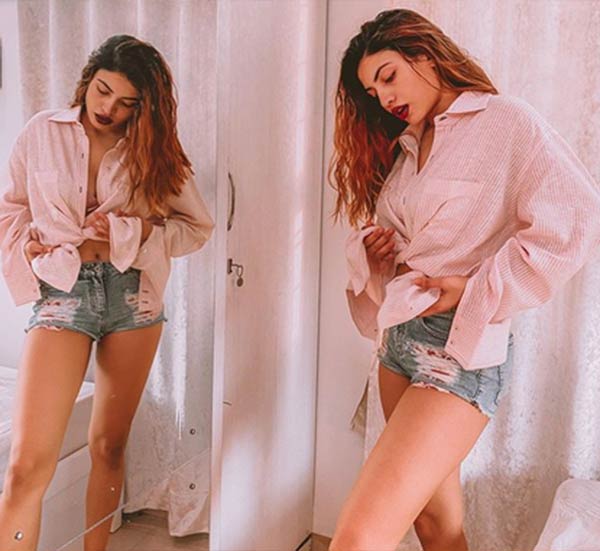 பட்டன் போடாமல் பட்டன் போடாமல்