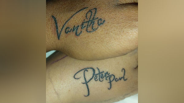 கைகளில் டாட்டூ 