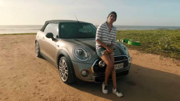 பாராட்டுகளையும்