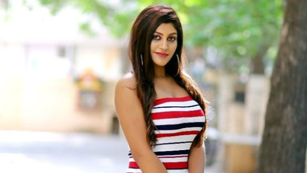 டூ விலரில் சென்று.. 