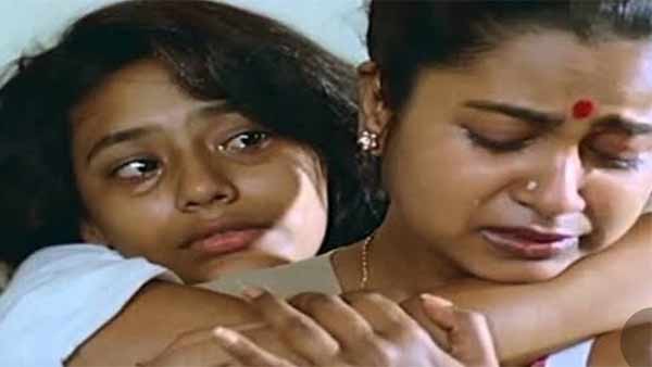 உதிரிப்பூக்கள்