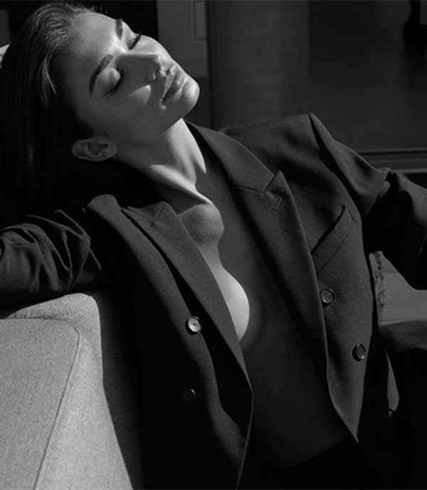 நடிகை எமி ஜாக்சன் 