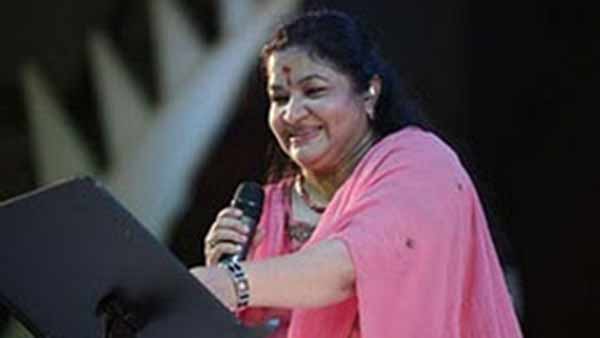 மக்களின் நெஞ்சங்களிலும்