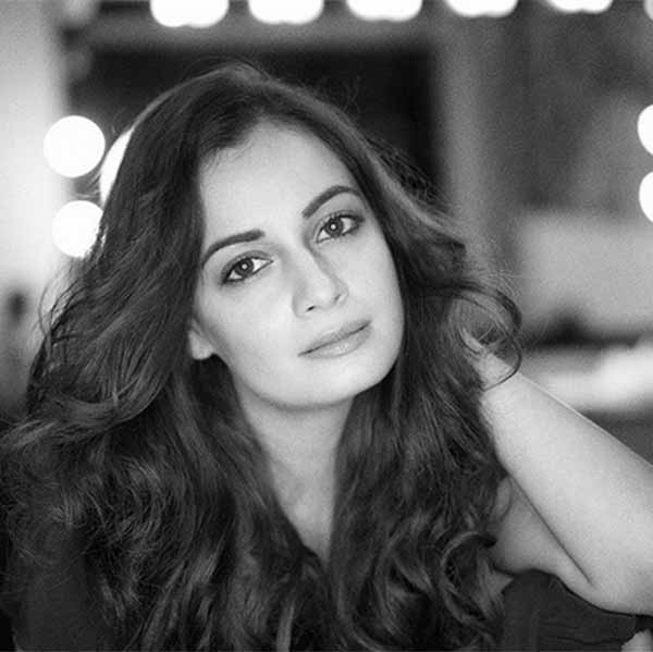 கருப்பு, வெள்ளை 