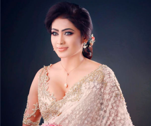 பூனைக் கண்ணு