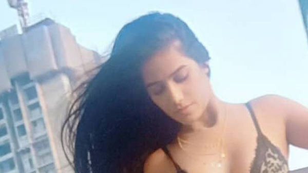 திணறடித்து வருகிறார் 