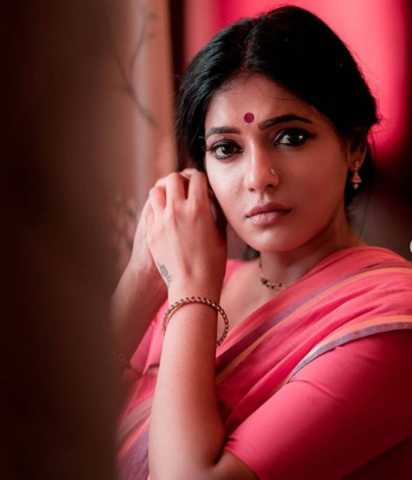 லைக் போட்ட ஷெரின்