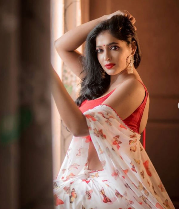 பெண்ணுக்கு எதிரி