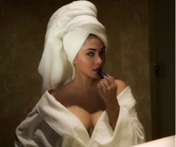 ஸ்கர்ட் அணிஞ்சா 