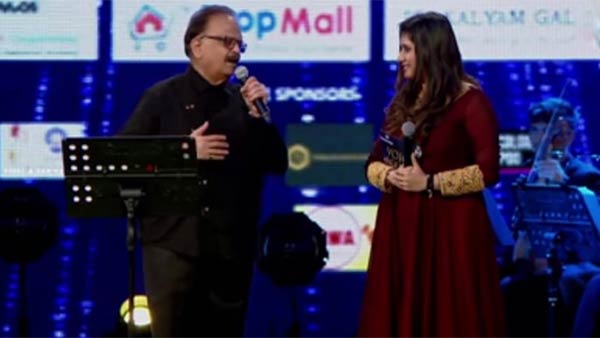 முதலில் அணுகப்பட்டார்