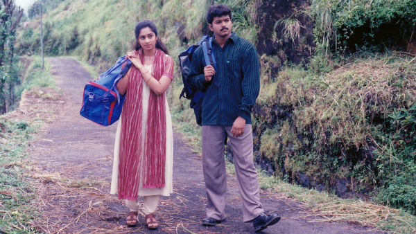 டிரெண்ட் செய்யும் ரசிகர்கள் டிரெண்ட் செய்யும் ரசிகர்கள்