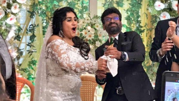  விளக்கு வைத்தா பார்த்தார்? 