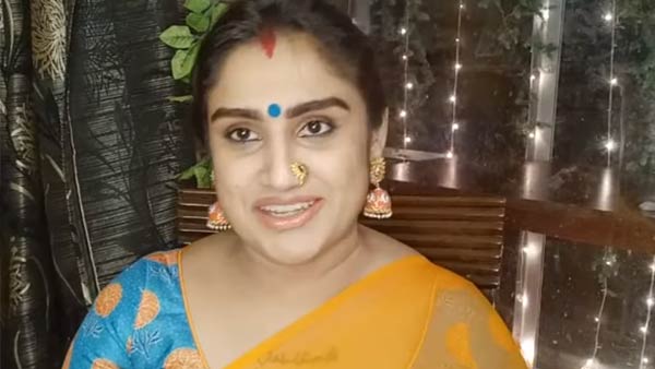 லிப் டூ லிப் 