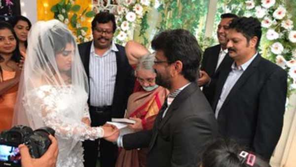 மனிப்பு கேட்டனர் 