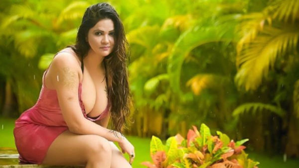 கிளாமர் போட்டோஸ் 