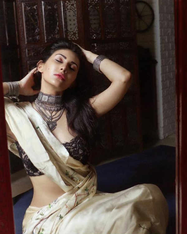 முற்றிலும் மாறுபட்ட