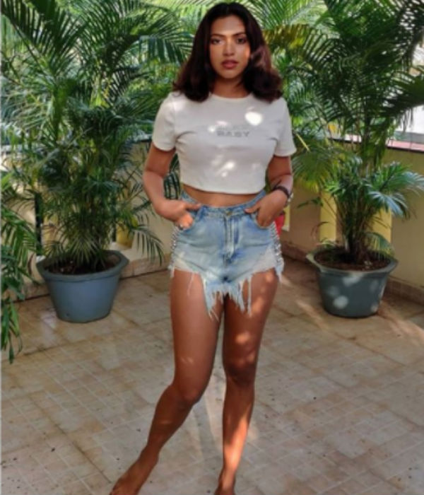 குட்டி ஜீன்ஸ்