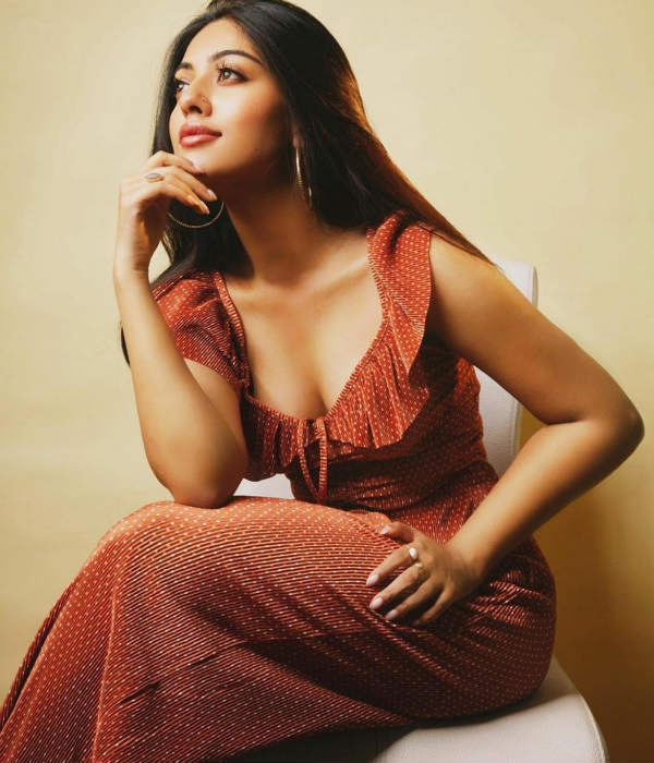 ரசிகர்களை உசுப்பேத்திய