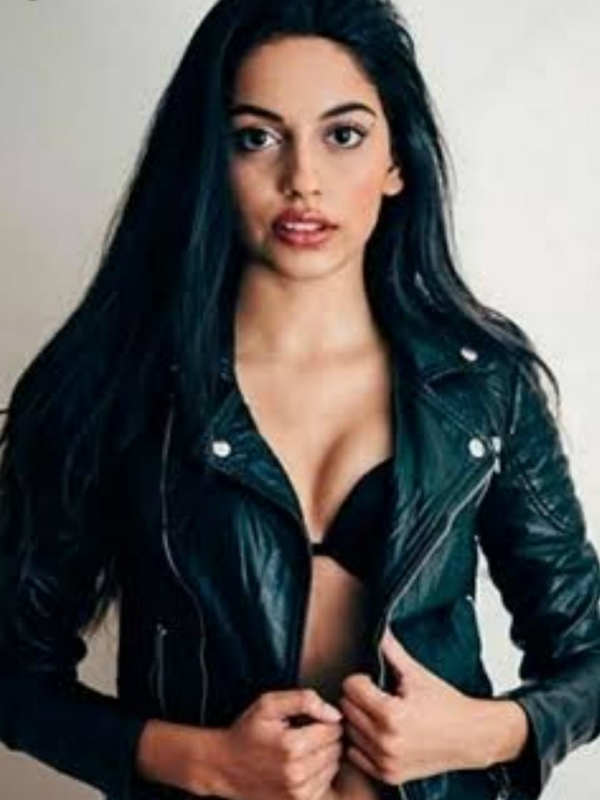 அடல்ட் காட்சிகளிலும் 