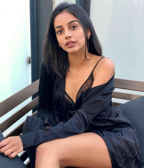 தமிழ் சினிமாவில் அறிமுகம்