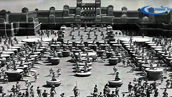 பிரமாண்ட படம் பிரமாண்ட படம்