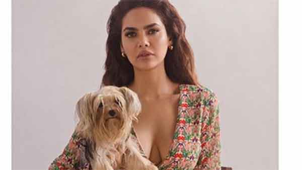 நாய்க்குட்டியுடன்