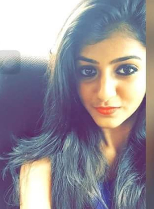 மாடியில நிக்கிற மானுகுட்டி மாடியில நிக்கிற மானுகுட்டி