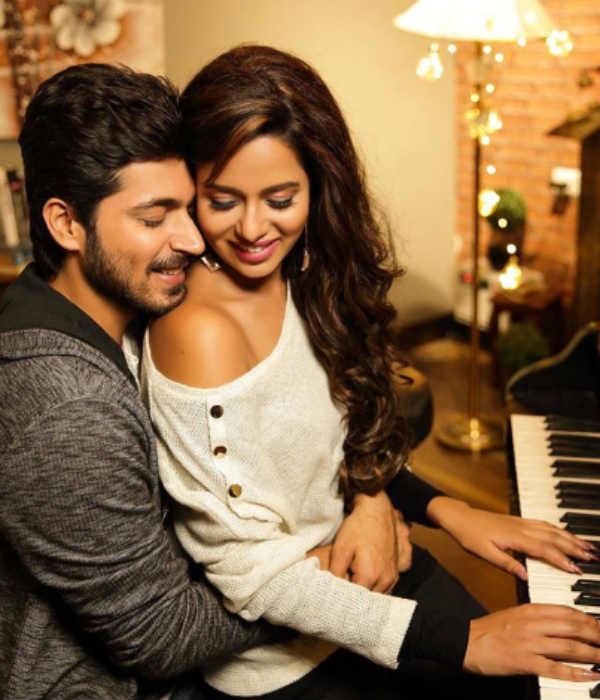 மடியில் அமர்ந்து 