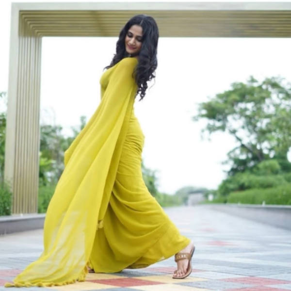 சிக்கென ஸ்லீமாக 