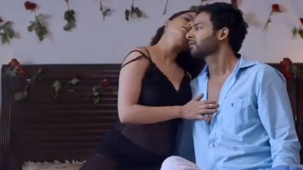 நாள்தோறும்.. 