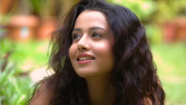 அதற்குதான் இப்படி 