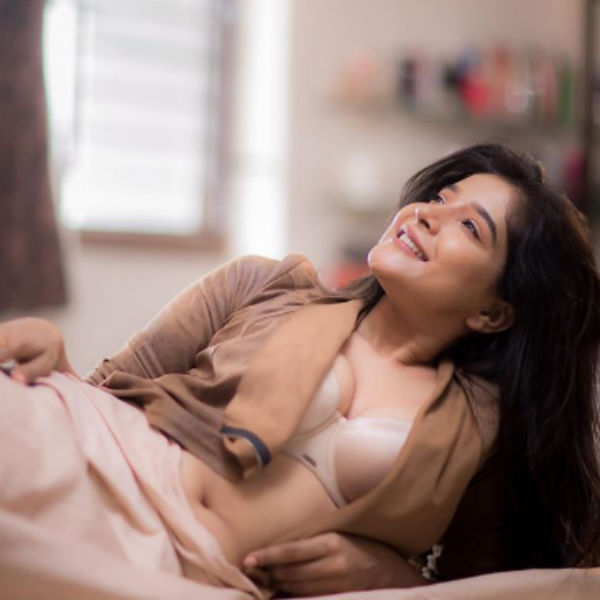 எல்லை மீறாமல் 