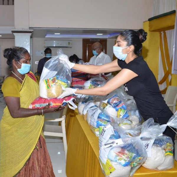 Actress Sanam Shetty helping poor people