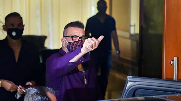 நடிப்புக்கு இடைவெளி 