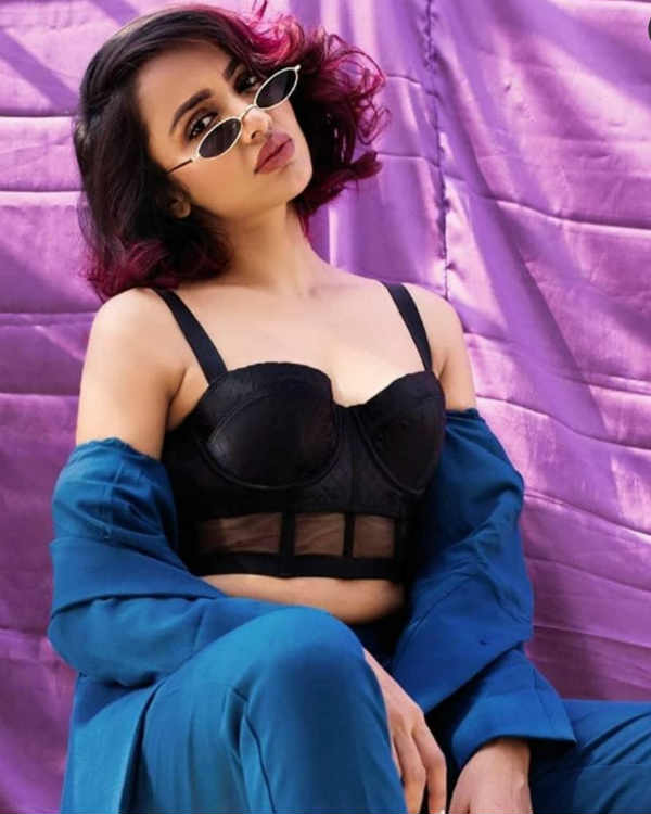 கவர்ச்சியாக இருந்தாலும்