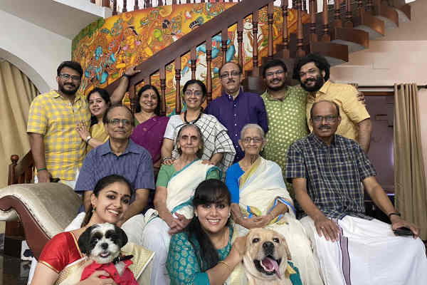 இவ்வளவு பெரிய குடும்பம் இவ்வளவு பெரிய குடும்பம்